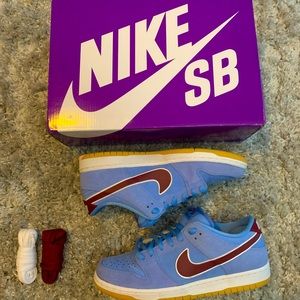 Nike SB Dunk Low Phillies- Size 9.5 Men’s